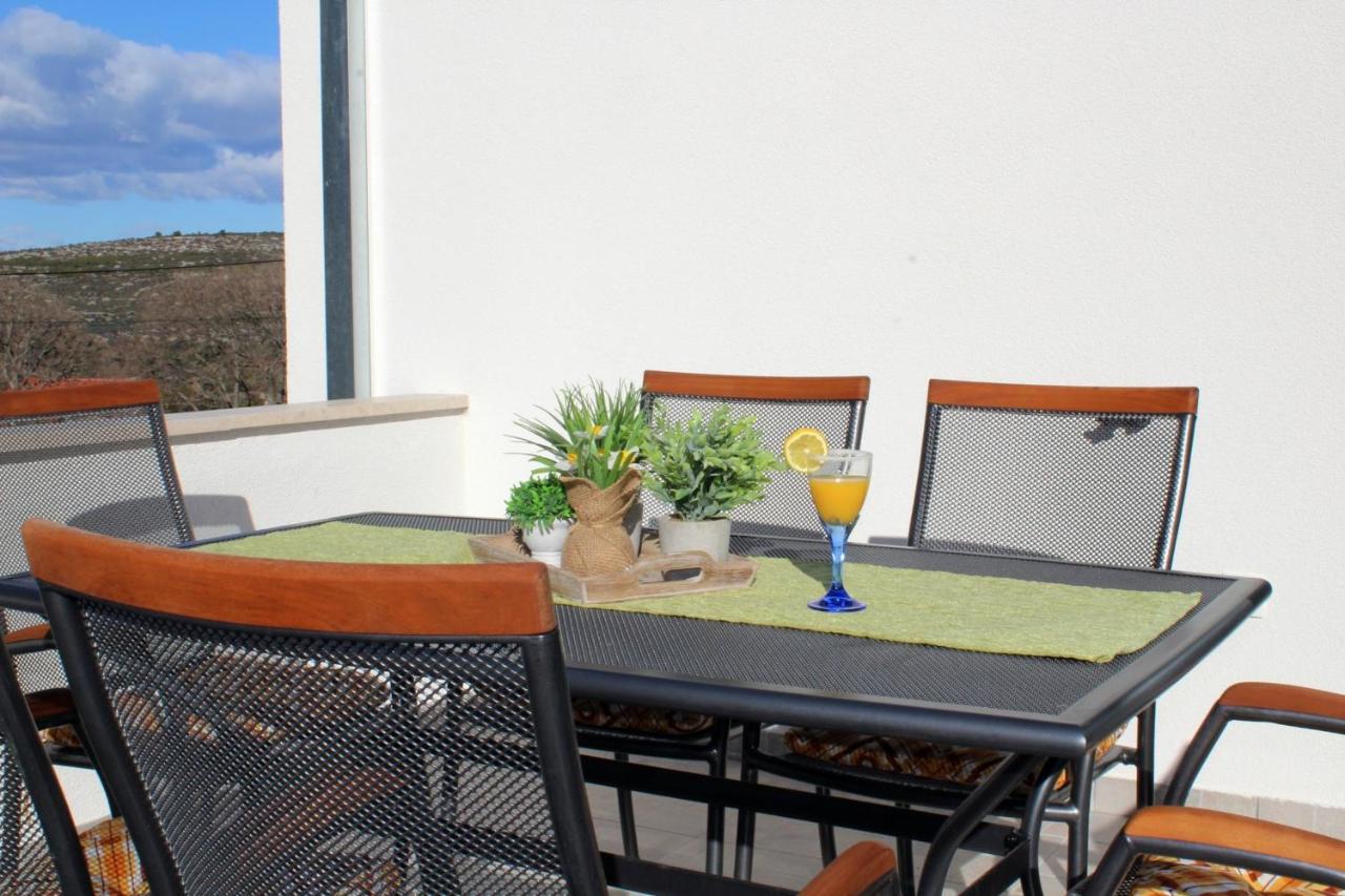 Holiday Home Ela Dracevica Екстер'єр фото