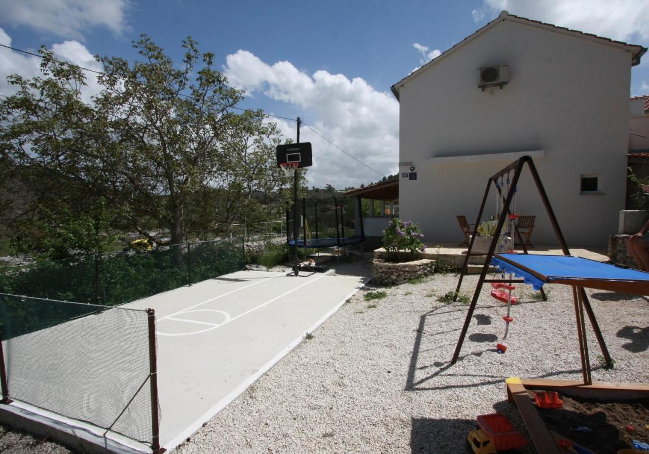 Holiday Home Ela Dracevica Екстер'єр фото